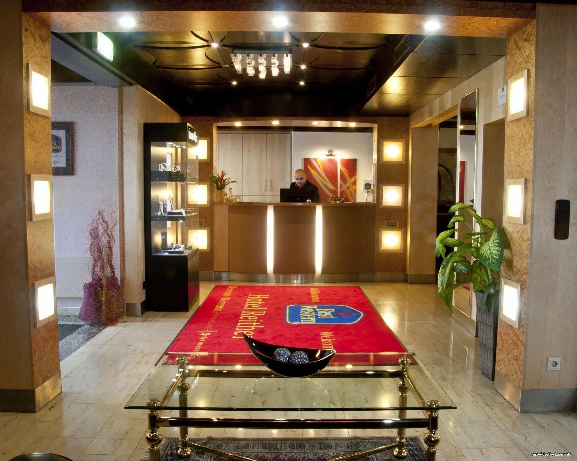 Lenas Hotel 3*