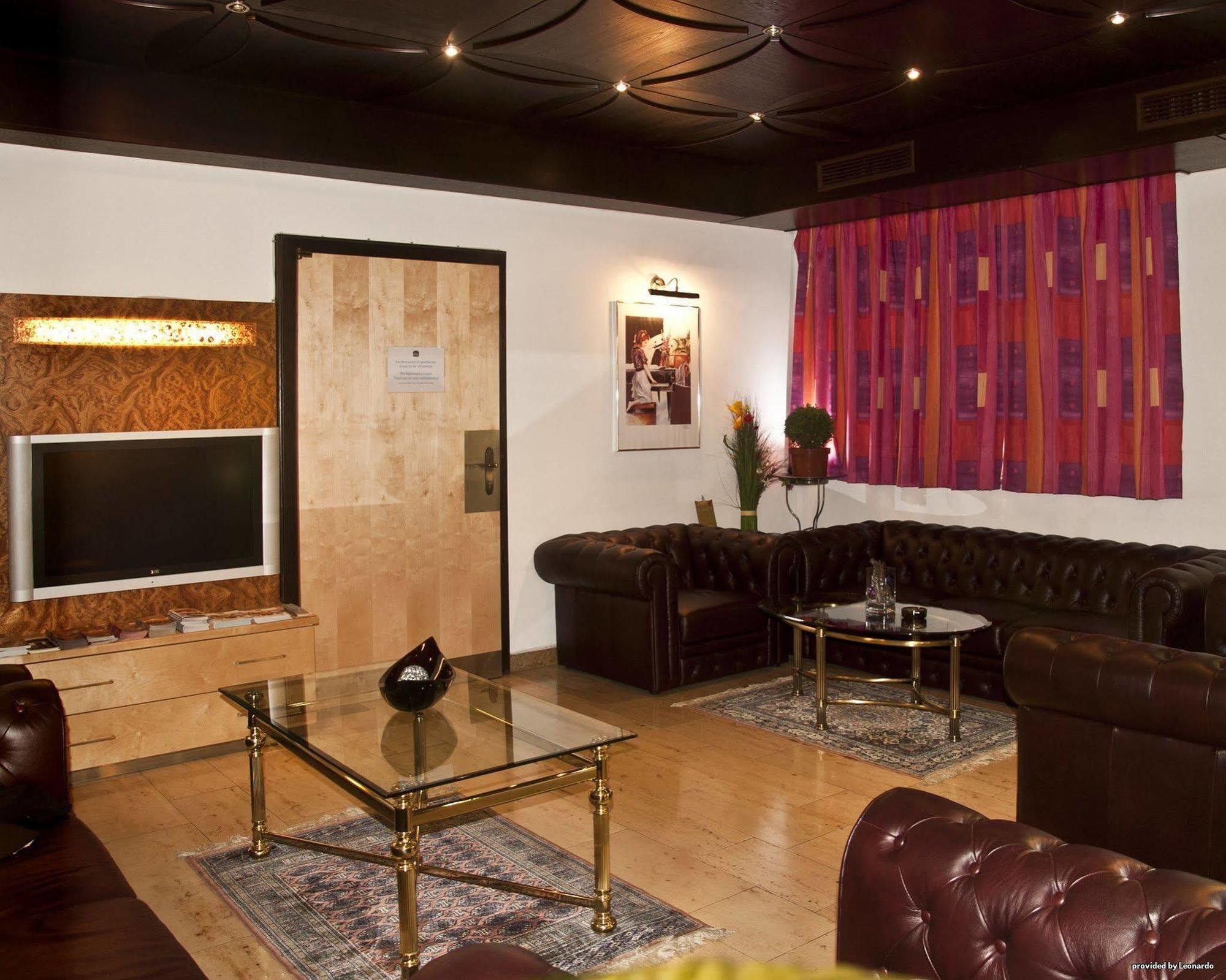 Hotel Lenas 3*